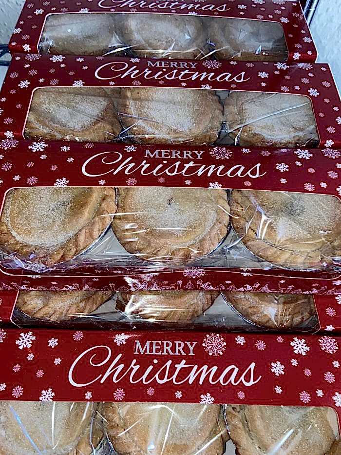 Christmas Deep Filled Mince Pies - 3 Pack